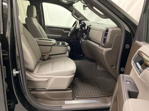 Used 2025 Chevrolet Silverado 1500 LT image 15