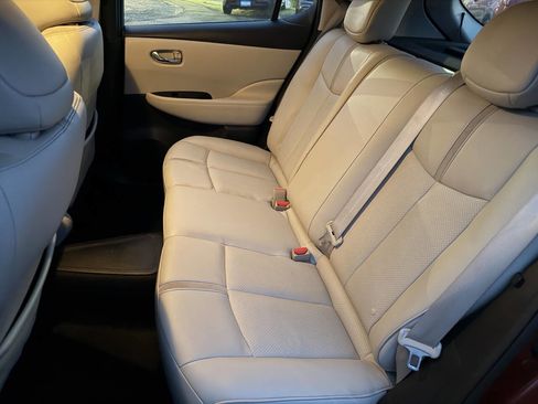 Used 2019 Nissan Leaf SL w/ SL Technology Package image 34