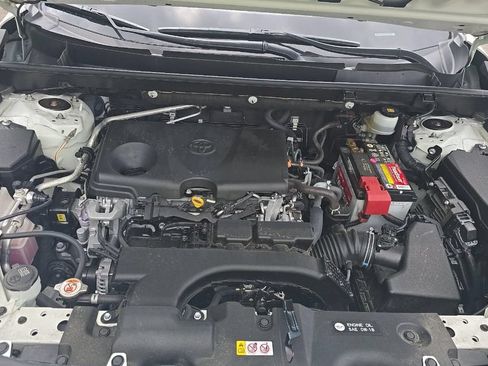 Used 2019 Toyota RAV4 Limited FWD image 9