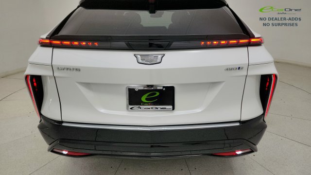 Used 2025 Cadillac Lyriq Luxury w/ LPO, Floor Liner Package RWD image 28