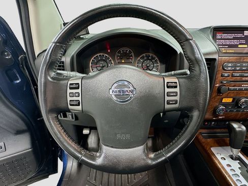 Used 2011 Nissan Titan SL w/ SL Technology Pkg AWD/4WD image 12