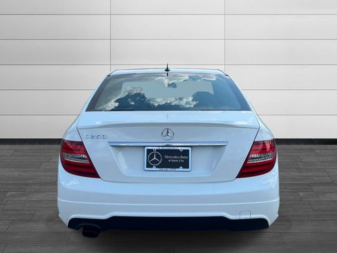 Used 2014 Mercedes-Benz C 250 Sedan image 4