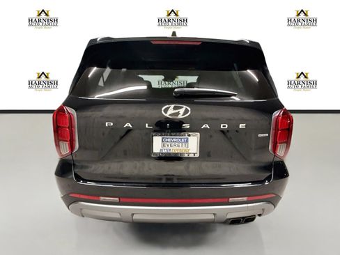 Used 2023 Hyundai Palisade Limited AWD/4WD image 7