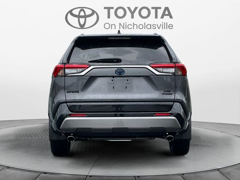 Used 2020 Toyota RAV4 XSE w/ XSE Grade Weather Package AWD/4WD image 4