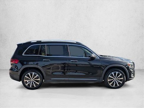 Certified 2022 Mercedes-Benz GLB 250 image 4