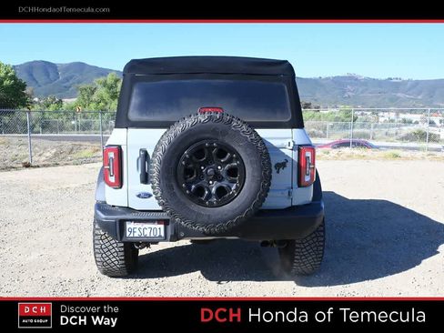 Used 2023 Ford Bronco Badlands image 6