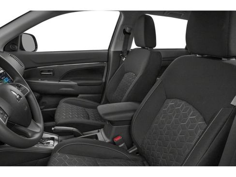 Used 2025 Mitsubishi Outlander Sport AWD image 9