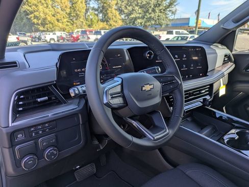 New 2026 Chevrolet Suburban LS RWD image 14