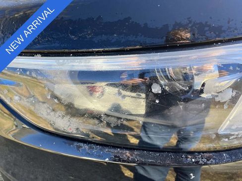 Used 2022 Ford Edge SEL w/ Convenience Package image 9