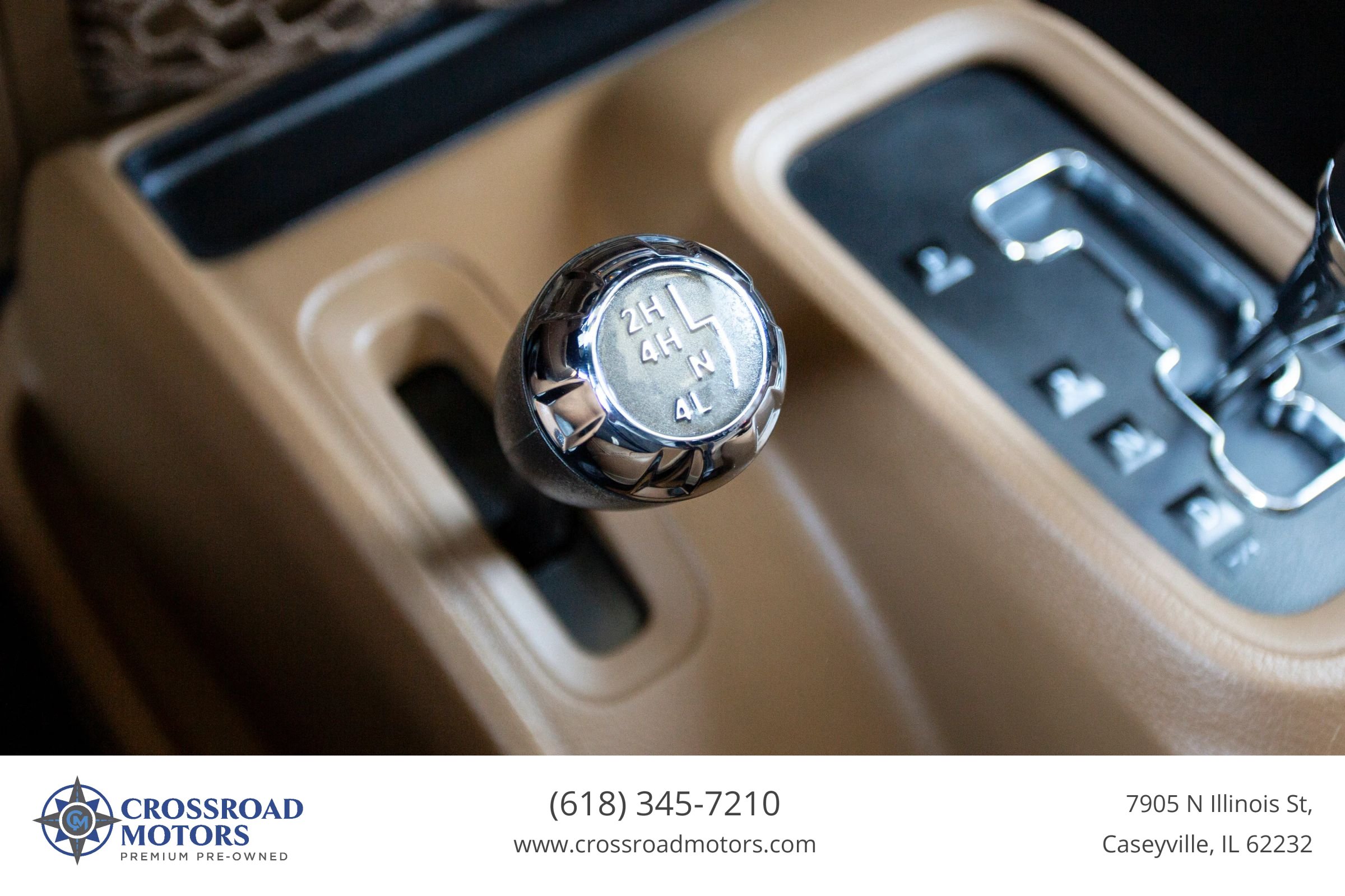 Used 2018 Jeep Wrangler Unlimited Sahara w/ Connectivity Group AWD/4WD image 38