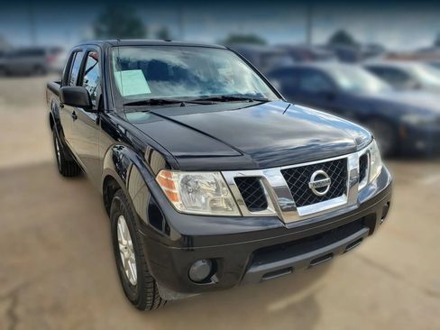 Used 2015 Nissan Frontier SV RWD image 16