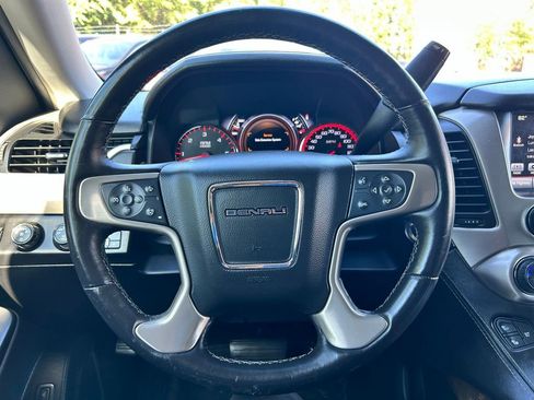 Used 2016 GMC Yukon XL Denali w/ Open Road Package AWD/4WD image 22