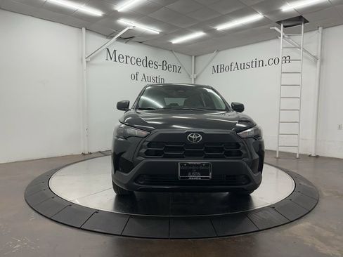 Used 2026 Toyota Corolla Cross L image 2