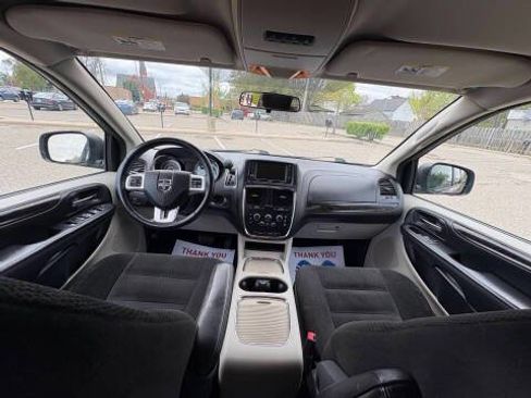 Used 2016 Dodge Grand Caravan SXT w/ Rear Park Assist Package image 47