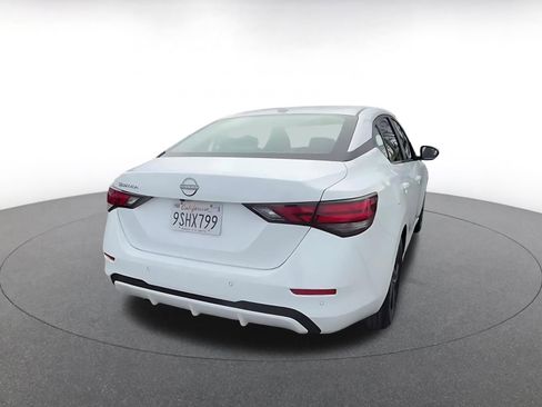 Used 2025 Nissan Sentra SV image 14