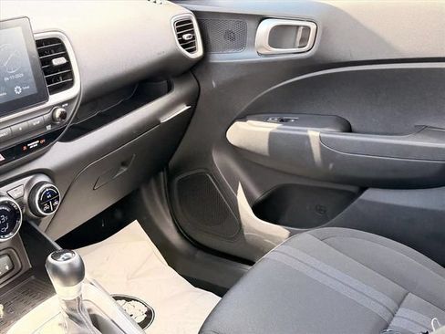 Certified 2026 Hyundai Venue SEL FWD image 13