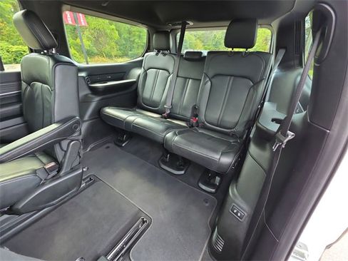 Used 2024 Jeep Wagoneer Series III image 23