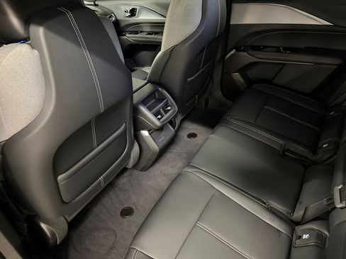 Certified 2024 Cadillac Lyriq Tech RWD image 23