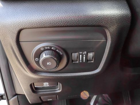 New 2025 Jeep Grand Cherokee L Limited w/ Black Appearance Package image 27