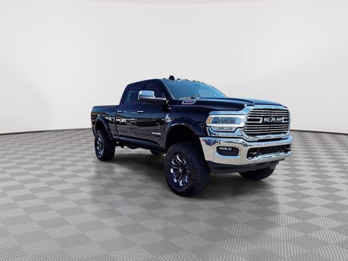 Used 2022 RAM 3500 Laramie AWD/4WD image 2