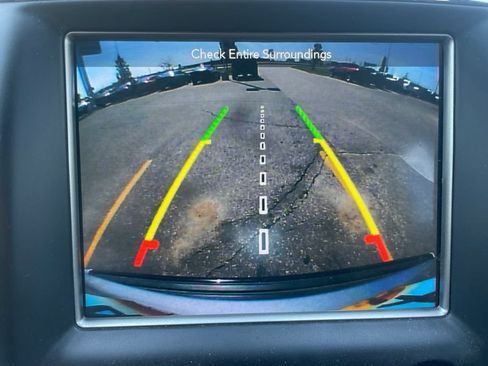 Used 2018 Jeep Grand Cherokee Altitude AWD/4WD image 15