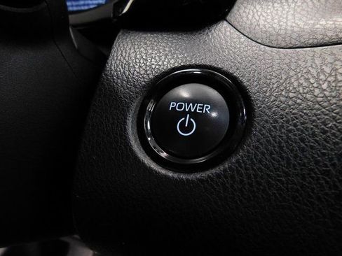 Used 2025 Toyota Camry LE image 40