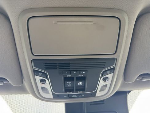 Used 2020 Honda Ridgeline RTL-E image 34