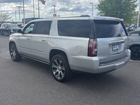 Used 2018 GMC Yukon XL Denali w/ Open Road Package AWD/4WD image 5