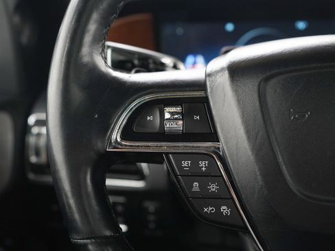 Used 2024 Lincoln Navigator L Black Label AWD/4WD image 31