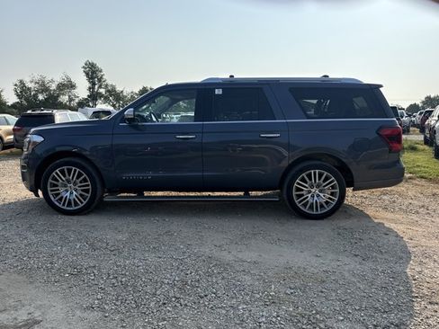 Used 2023 Ford Expedition Max Platinum AWD/4WD image 3