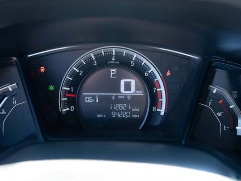 Used 2018 Honda Civic Sport image 12