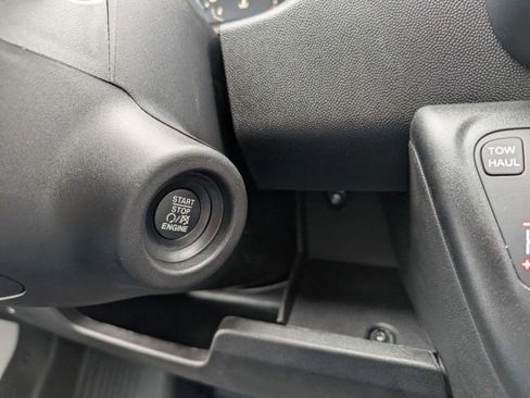 New 2024 RAM ProMaster 3500 w/ Safety Group FWD image 16