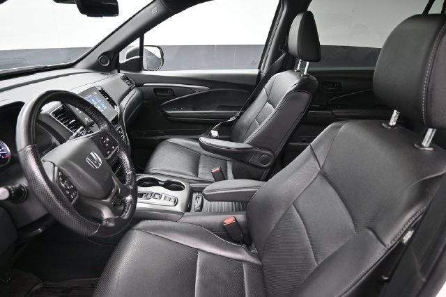 Used 2023 Honda Passport EX-L image 10