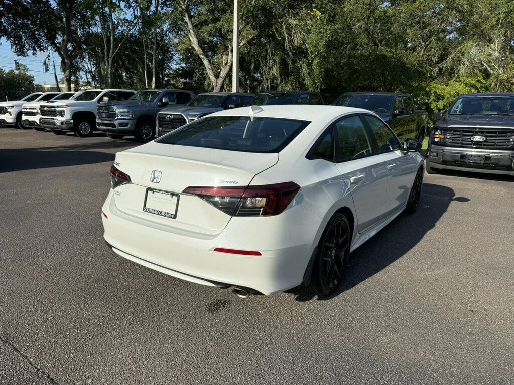 Used 2025 Honda Civic Sport image 9
