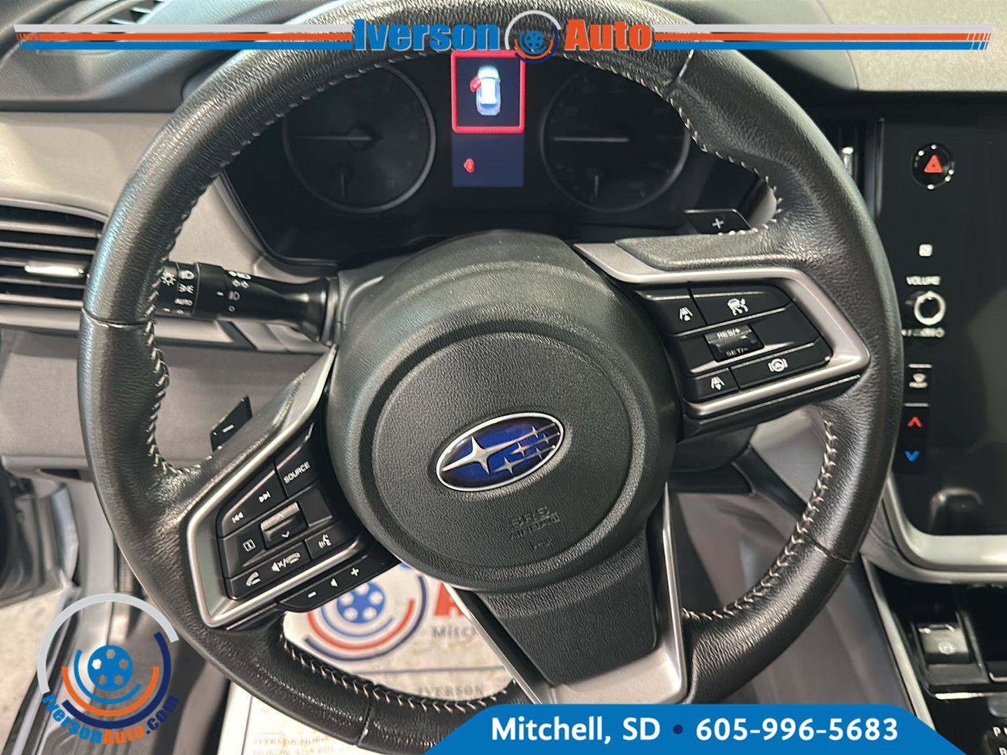 Used 2025 Subaru Outback Premium AWD/4WD image 16