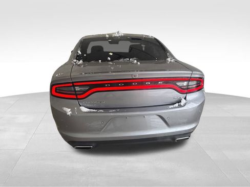 Used 2016 Dodge Charger SXT w/ Driver Confidence Group image 4