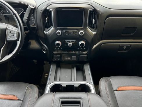 Used 2022 GMC Sierra 1500 AT4 image 36
