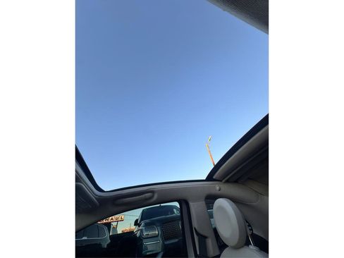 Used 2012 FIAT 500 Lounge w/ Luxury Leather Pkg image 19