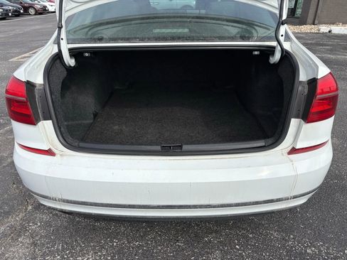 Used 2016 Volkswagen Passat 1.8T SE image 9