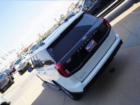New 2026 Ford Expedition Active AWD/4WD image 14