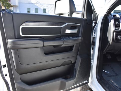 Used 2024 RAM 2500 Big Horn image 21