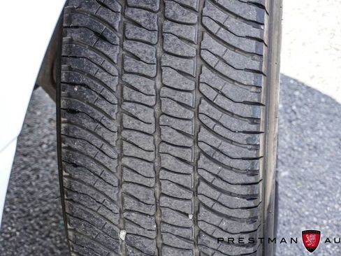 Used 2022 Ford F350 Platinum w/ FX4 Off-Road Package AWD/4WD image 13