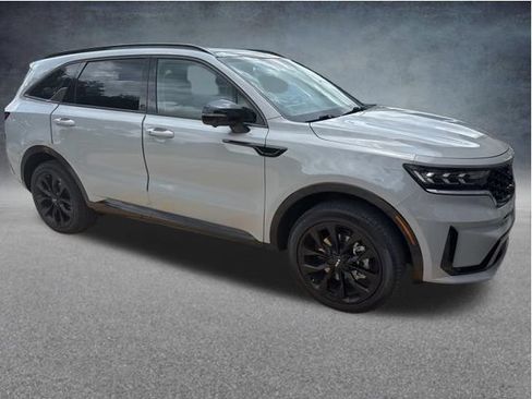 Used 2023 Kia Sorento SX AWD/4WD image 2