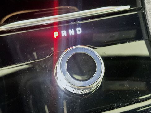 Used 2022 Jeep Grand Cherokee L Laredo image 25