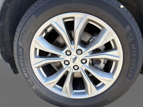Used 2023 Ford Explorer Limited w/ Limited Technology Package AWD/4WD image 16