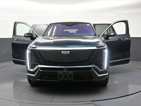 Used 2026 Cadillac Vistiq Luxury AWD/4WD image 37
