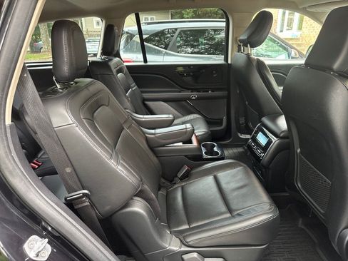 Used 2021 Lincoln Aviator Grand Touring w/ Equipment Group 301A AWD/4WD image 33