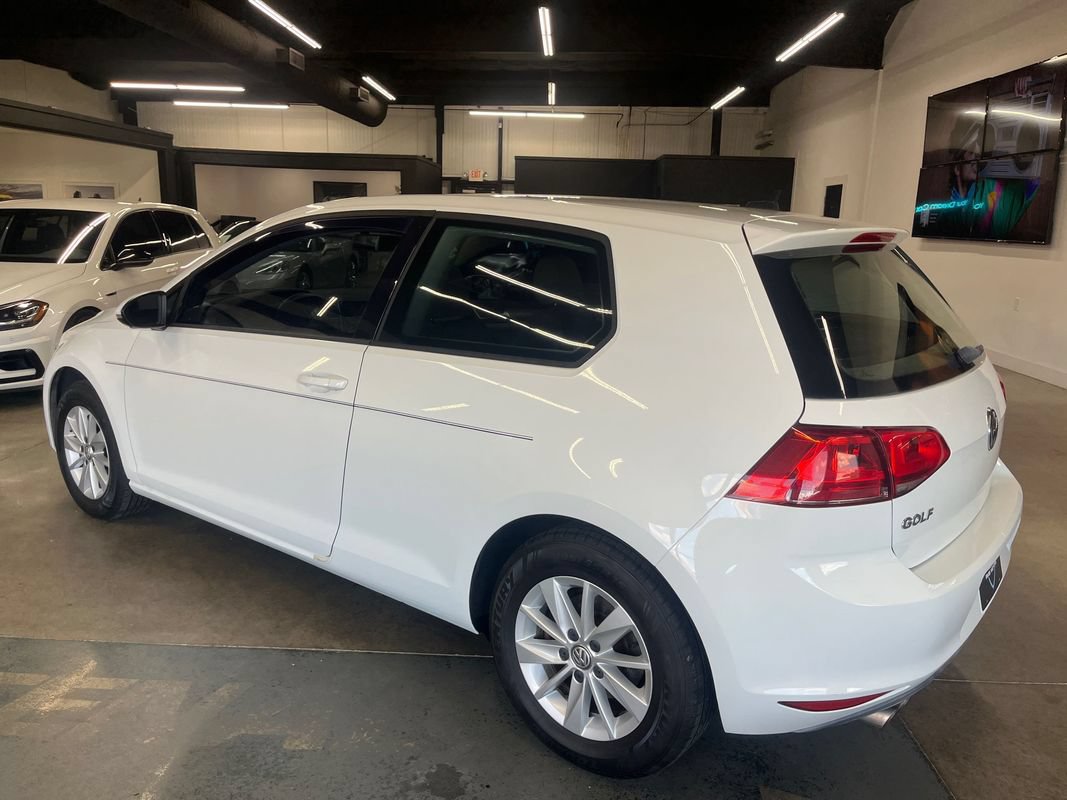 Used 2015 Volkswagen Golf S FWD image 7