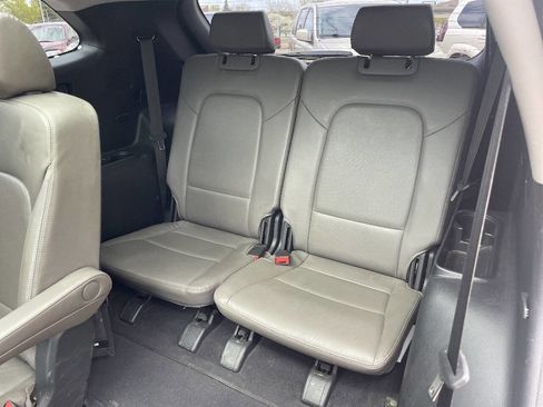 Used 2018 Hyundai Santa Fe Limited AWD/4WD image 23