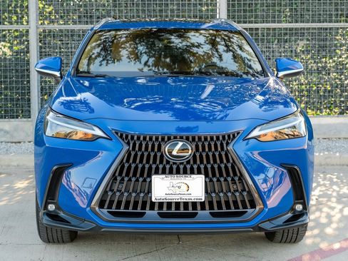 Used 2023 Lexus NX 250 FWD w/ Premium Package image 6